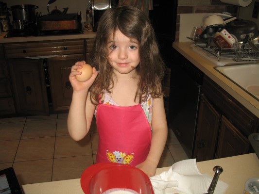Juliet makes mini pancake maple muffins