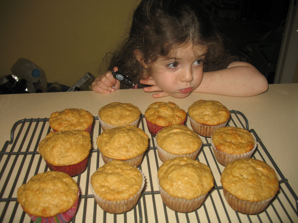 juliet looking at lemon ginger tea muffins