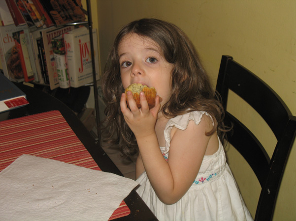 Juliet eating lemon poppy seed muffin