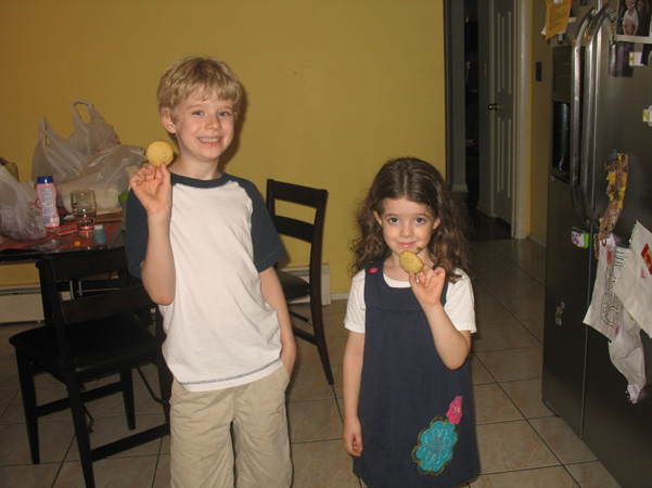 Nathaniel and Juliet with cookies