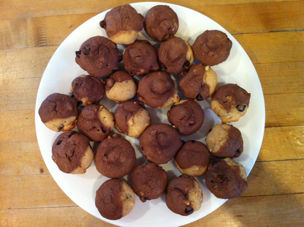 peanut butter dark chocolate mini muffins