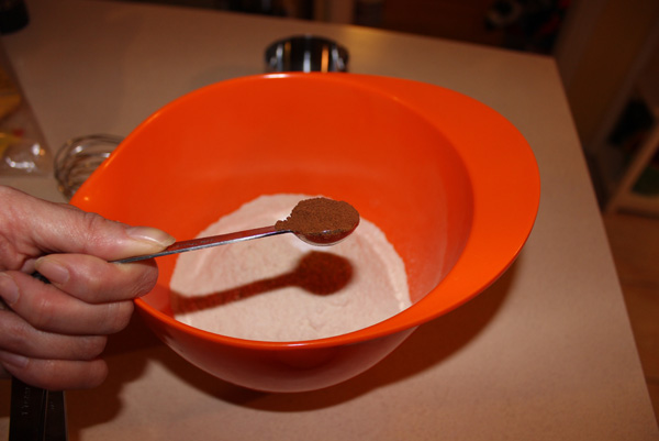 heaping half teaspoon of cinnamon