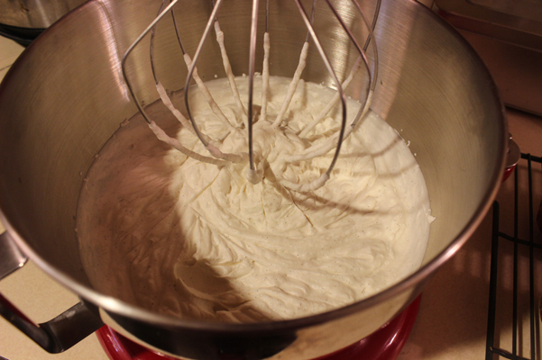 making whipped cream frosting